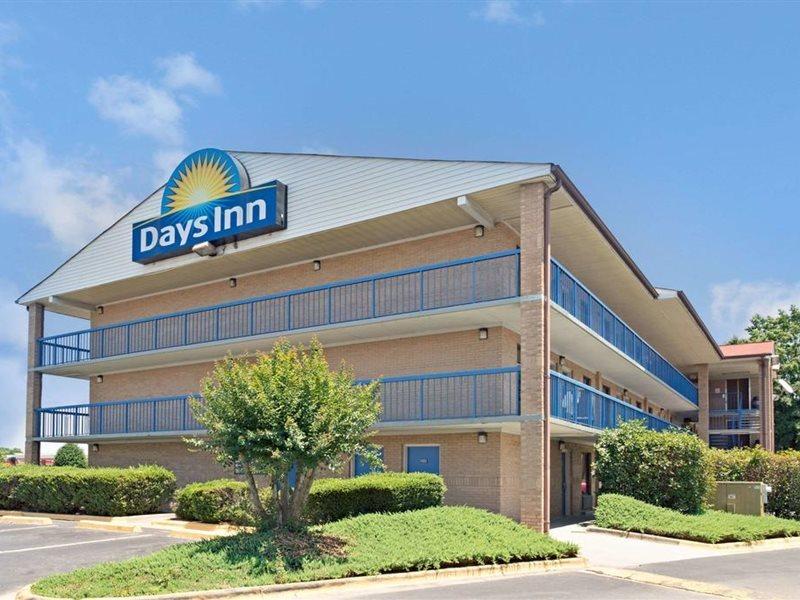 Days Inn By Wyndham Charlotte Northlake Luaran gambar